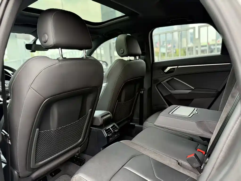 Audi Q3 Sportback — фото 8