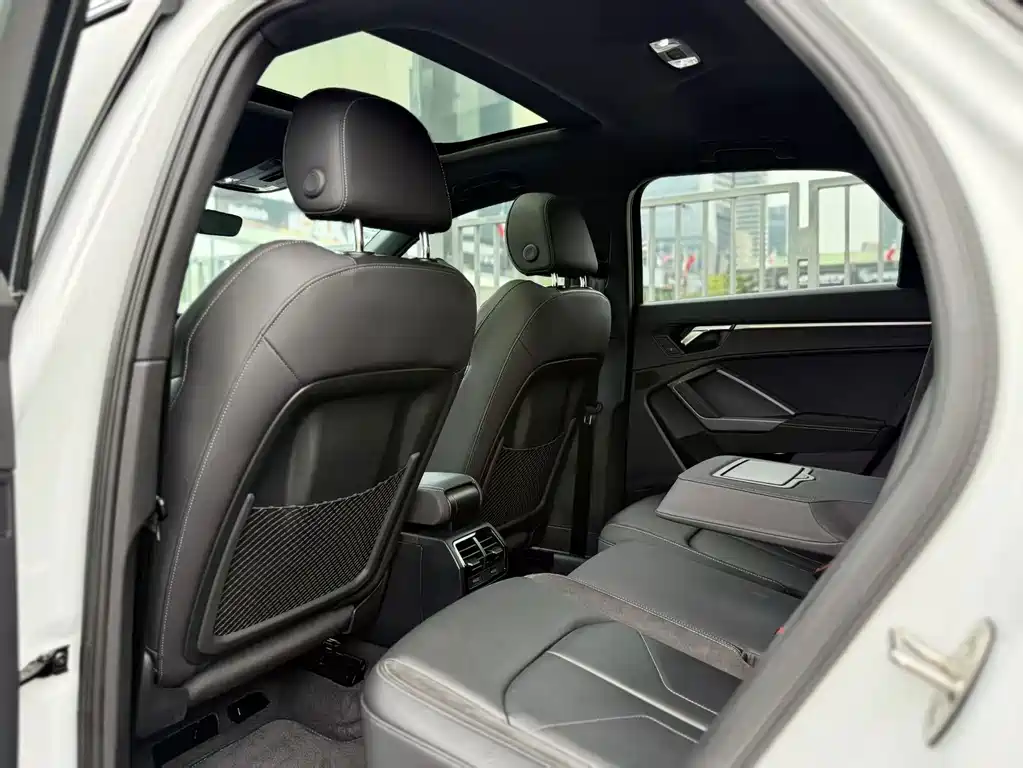 Audi Q3 Sportback — фото 9
