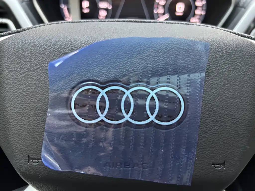 Audi Q4 e-tron — фото 19