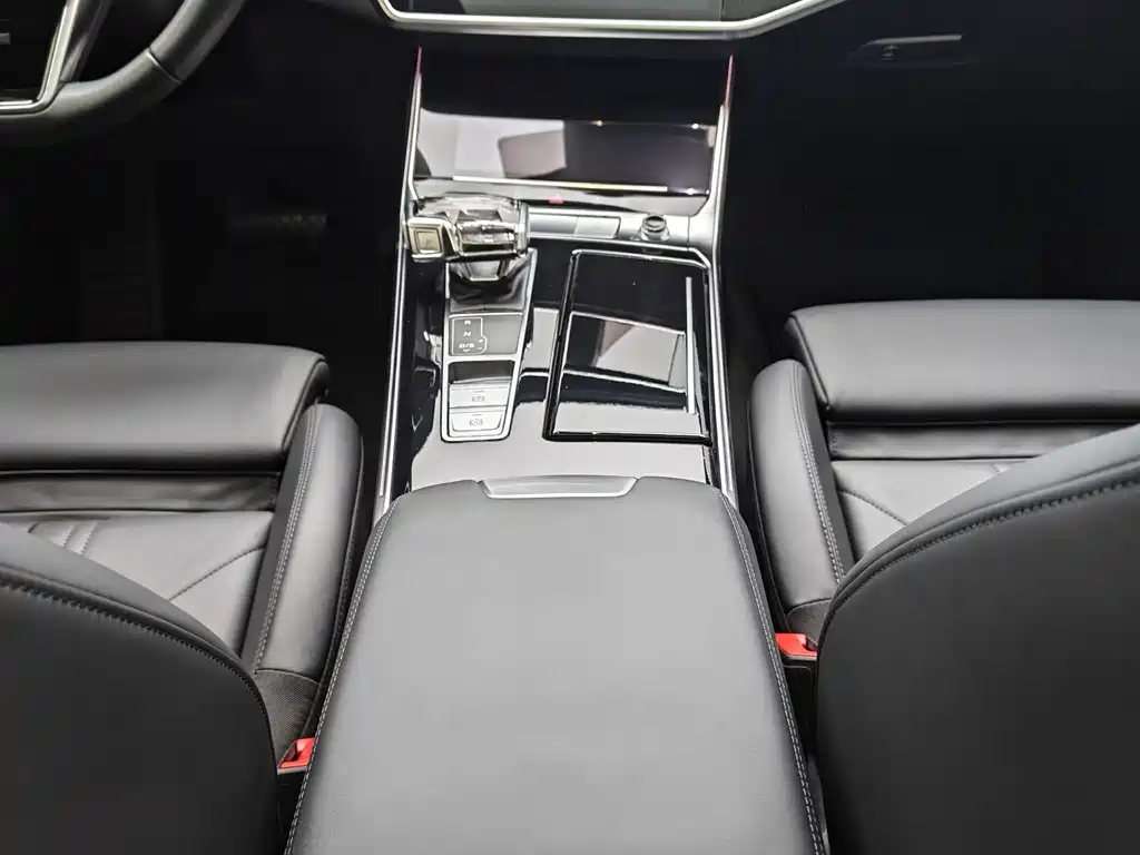 Audi A7 — фото 10