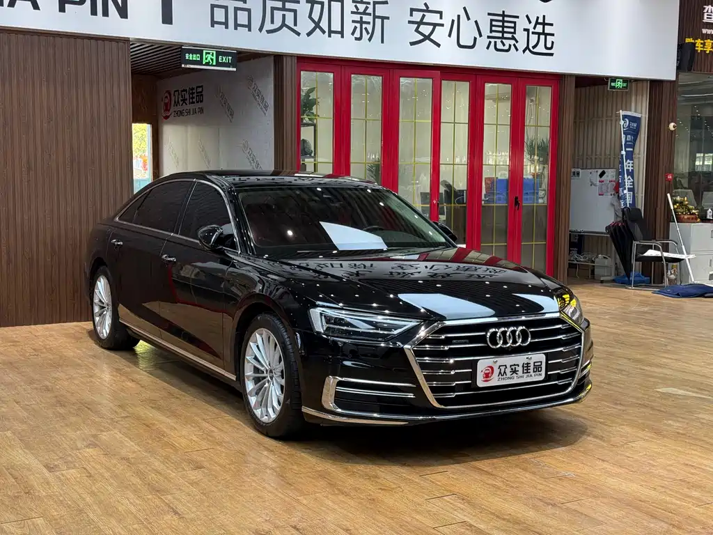Audi A8 — фото 3