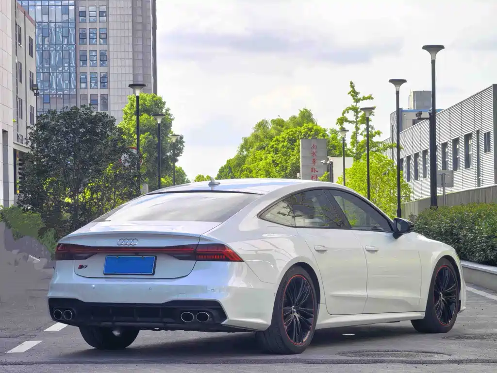 Audi A7 — фото 3