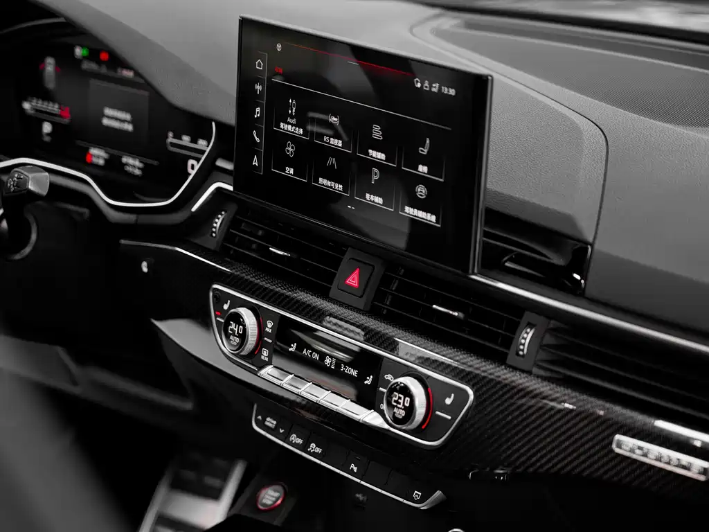 Audi RS 5 — фото 14