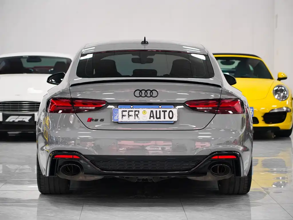 Audi RS 5 — фото 17