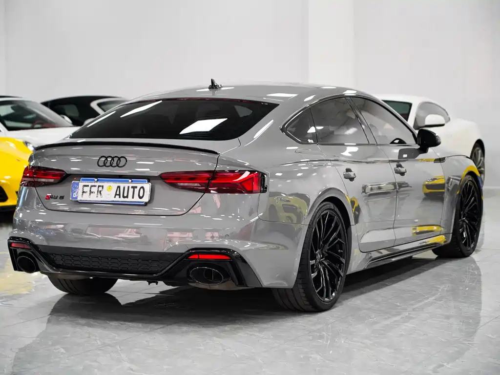 Audi RS 5 — фото 20
