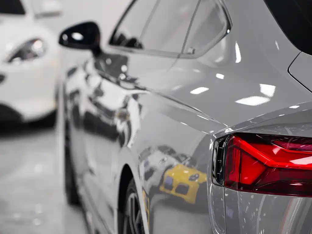 Audi RS 5 — фото 24