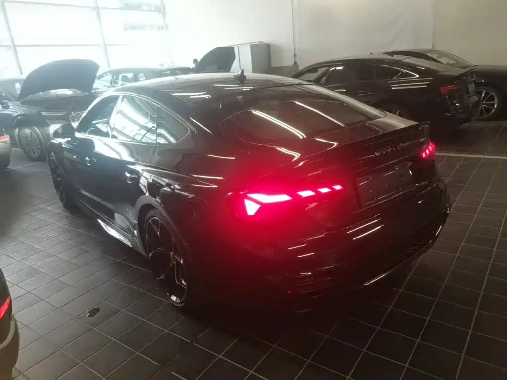 Audi RS 5 — фото 4