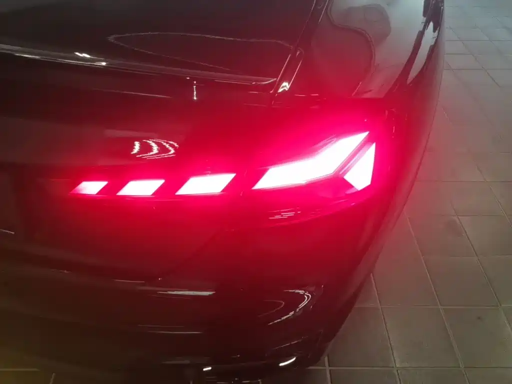 Audi RS 5 — фото 7