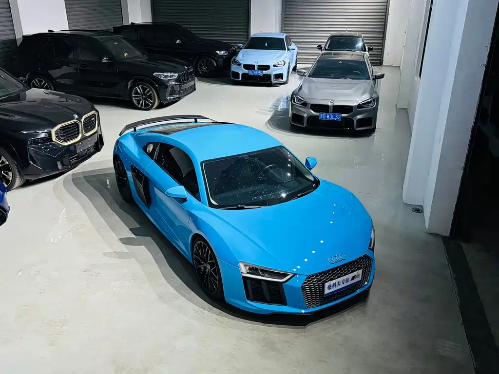 Audi R8 — фото 5