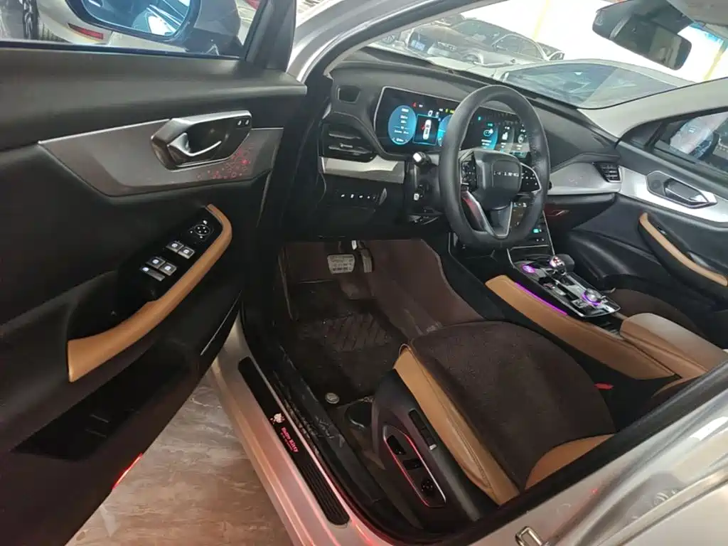 BAIC X7 — фото 15