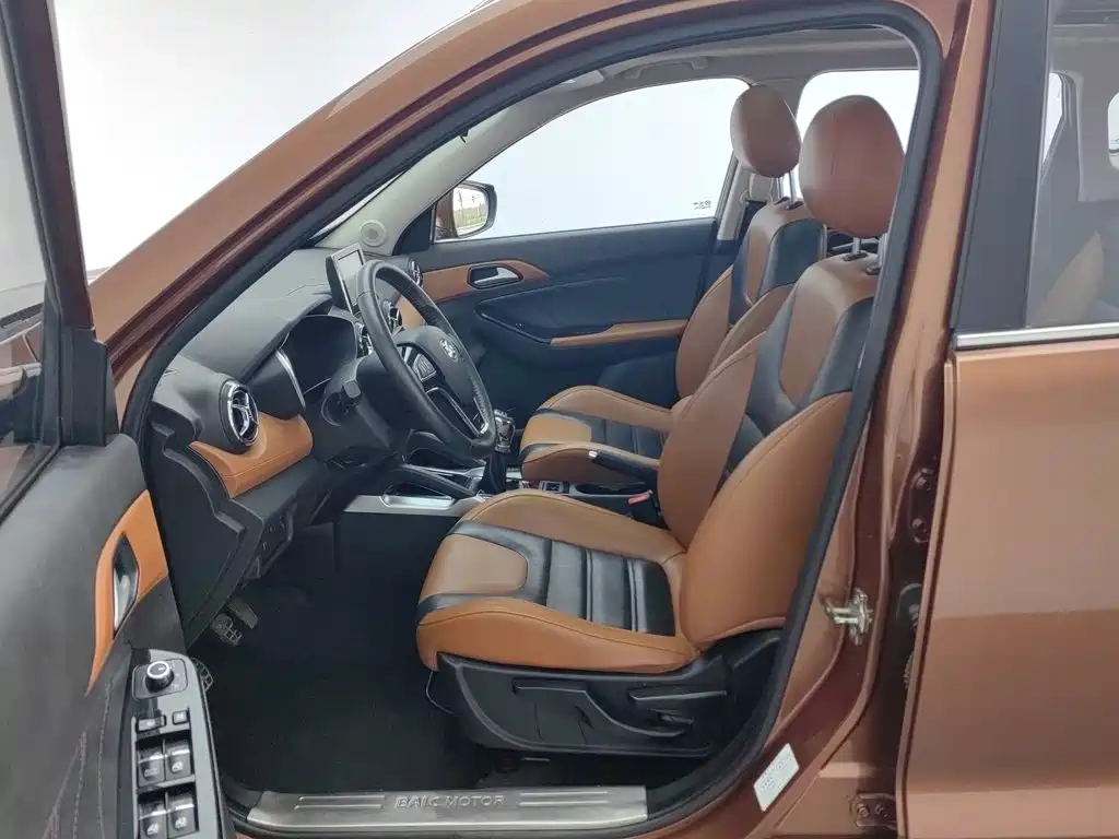 BAIC Senova X35 — фото 10