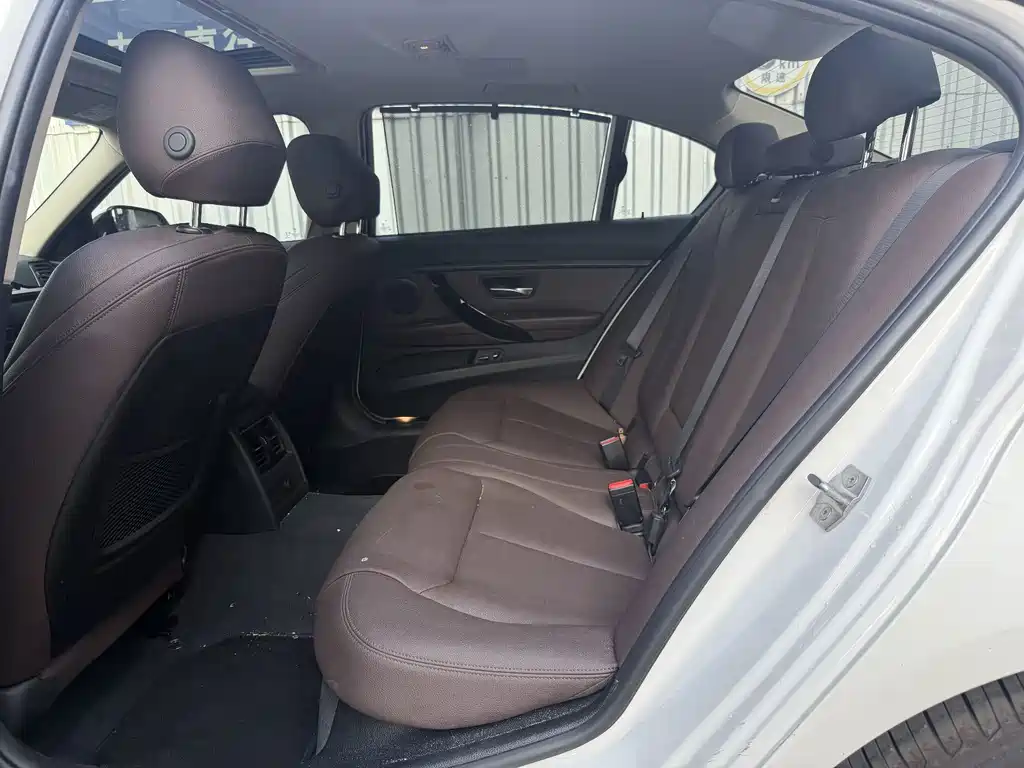BMW 3 Series — фото 11