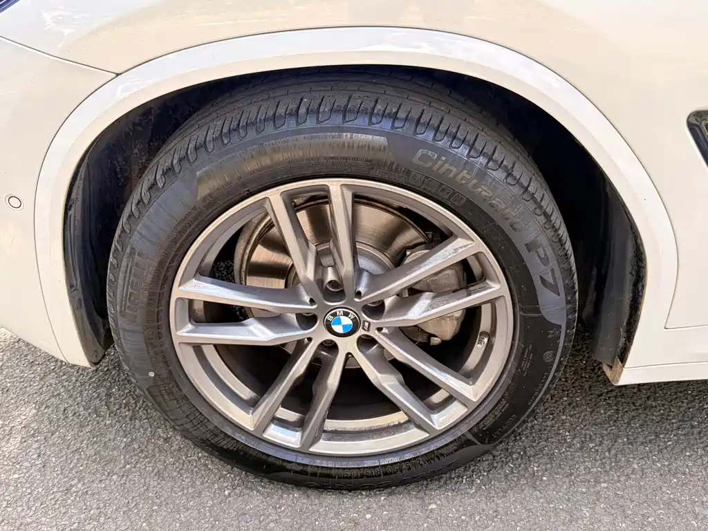 BMW X3 — фото 18