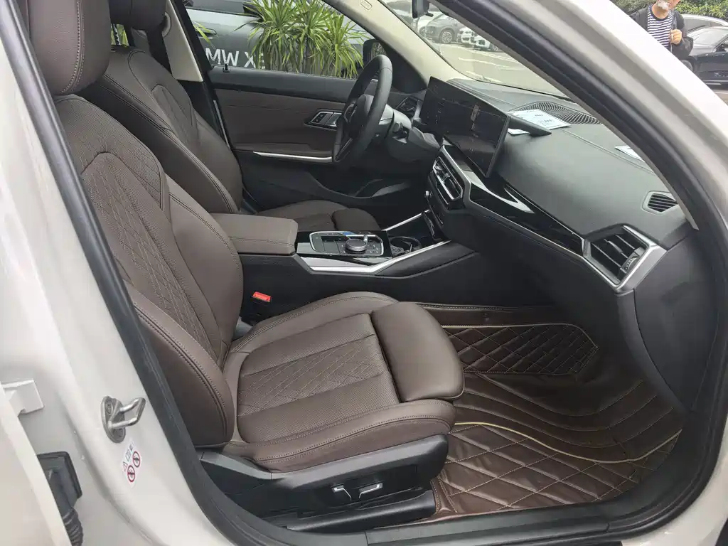 BMW i3 — фото 13