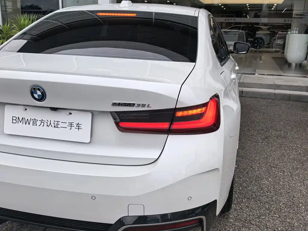BMW i3 — фото 17