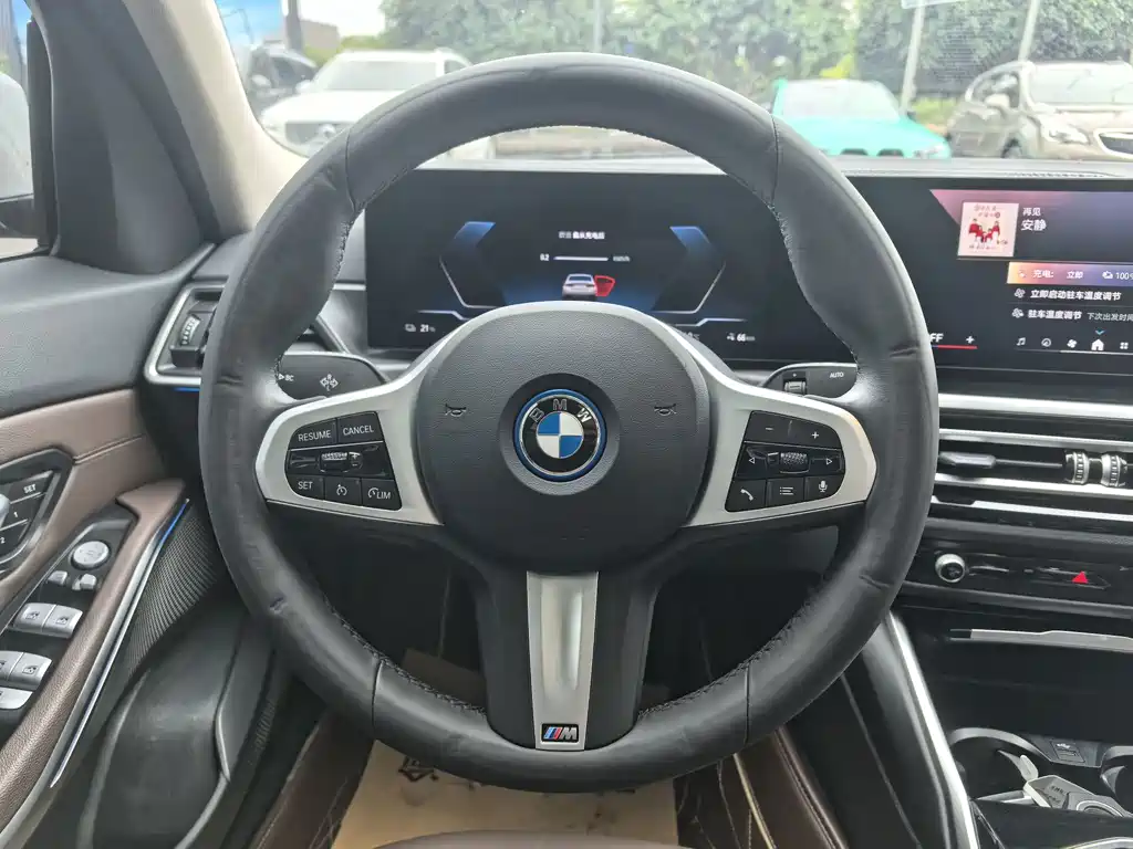 BMW i3 — фото 9