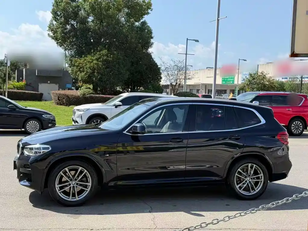 BMW X3 — фото 23