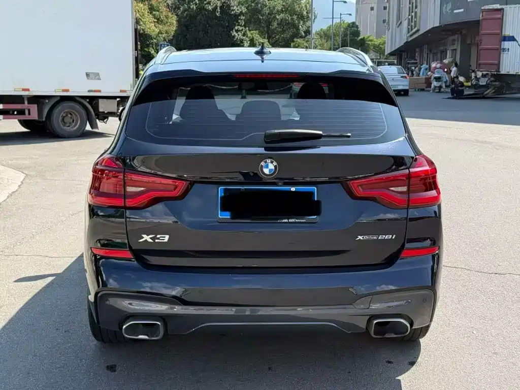 BMW X3 — фото 24