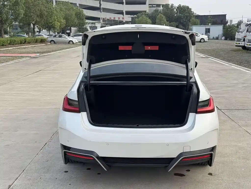 BMW i3 — фото 9