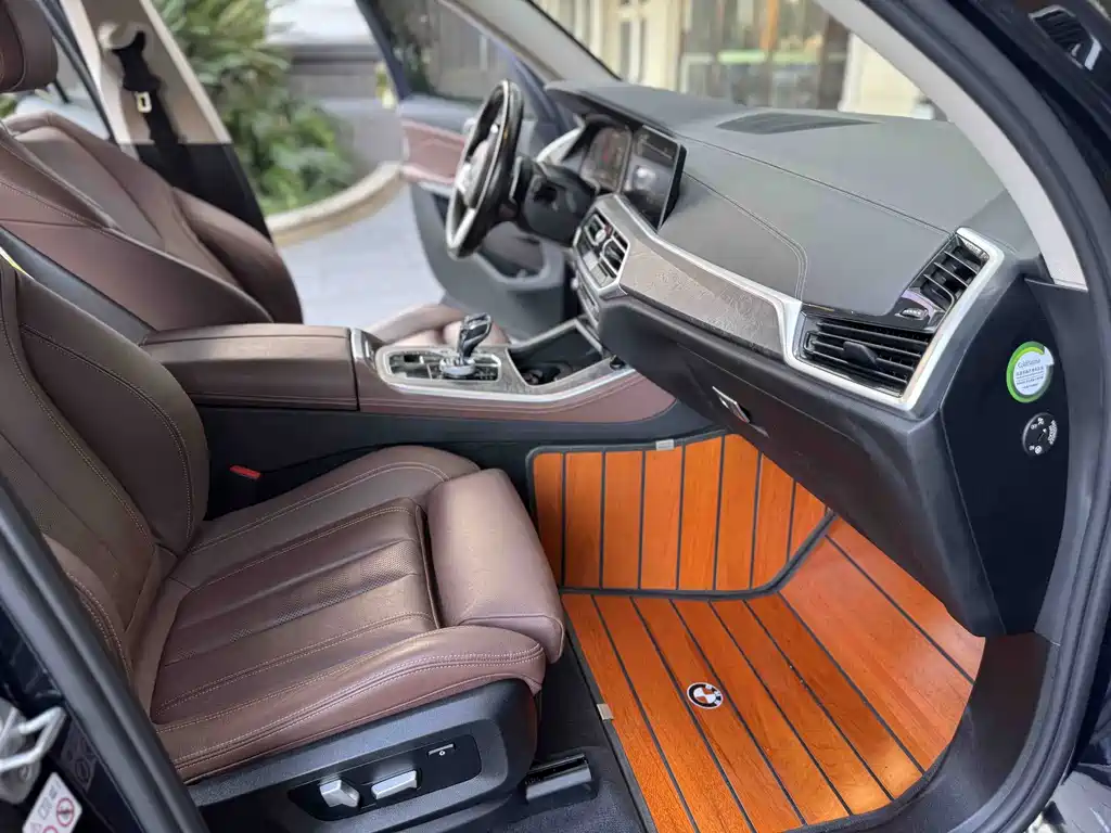 BMW X5 (Import) — фото 6