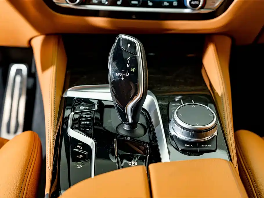 BMW 6 Series GT — фото 17