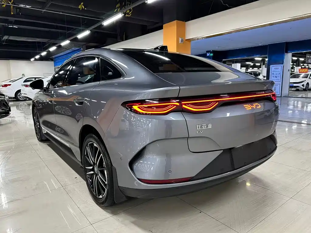 BYD Qin L — фото 8
