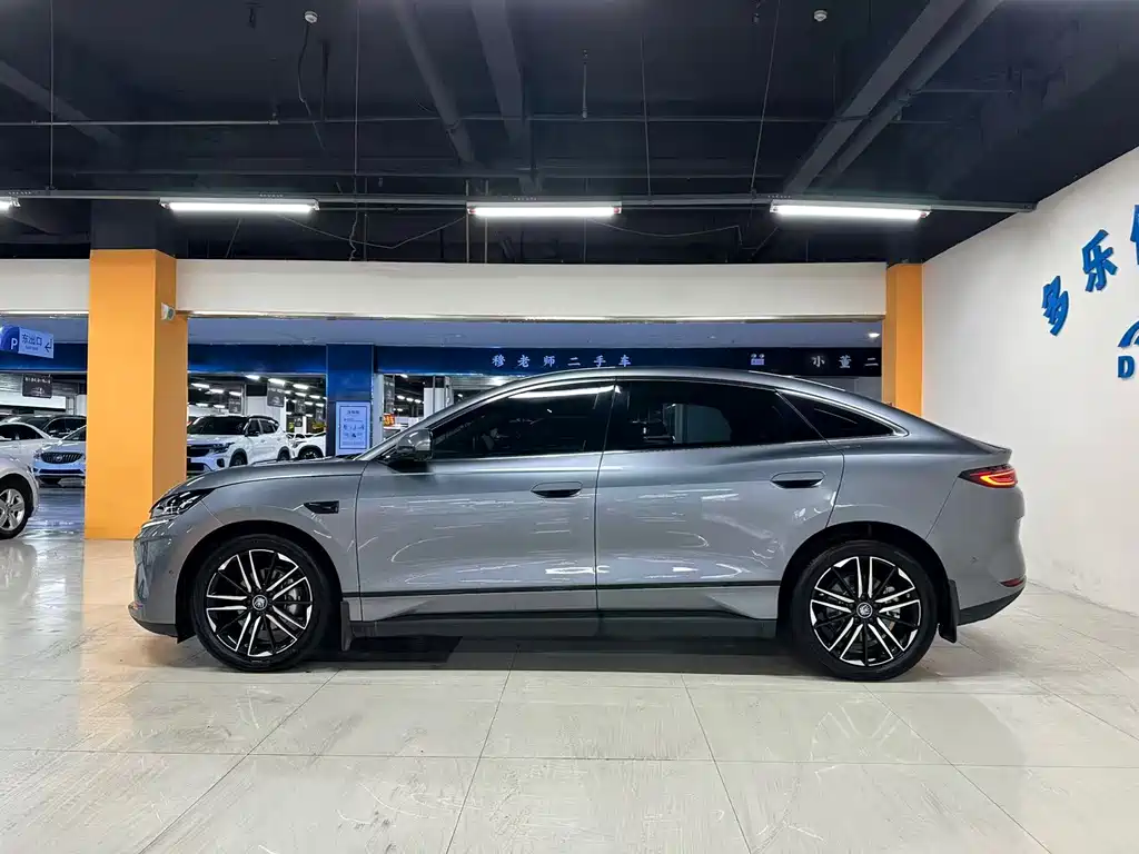 BYD Qin L — фото 9