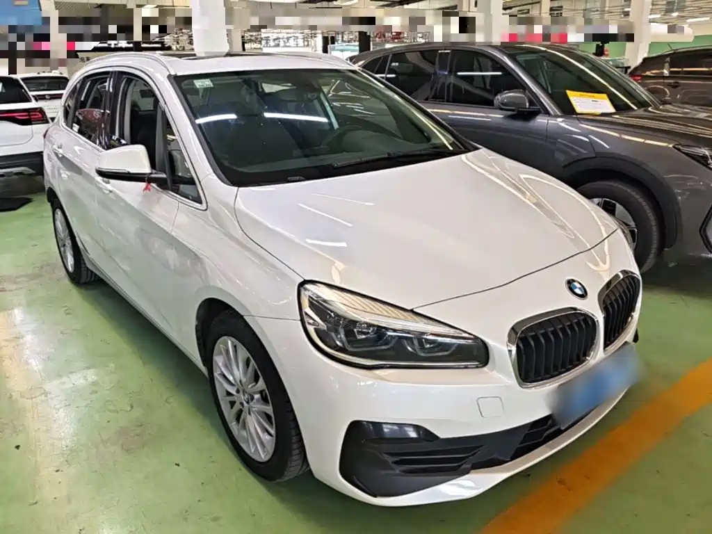 BMW 2 Series Active Tourer — фото 3