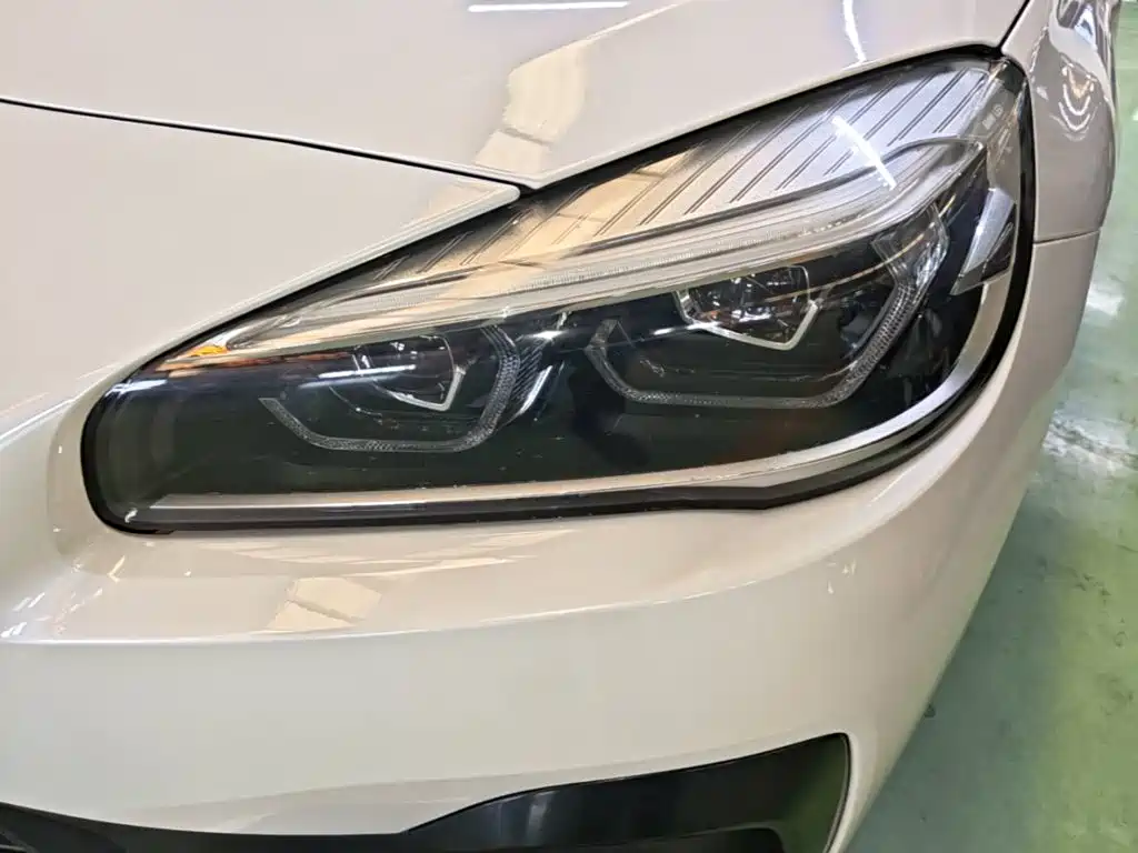 BMW 2 Series Active Tourer — фото 23