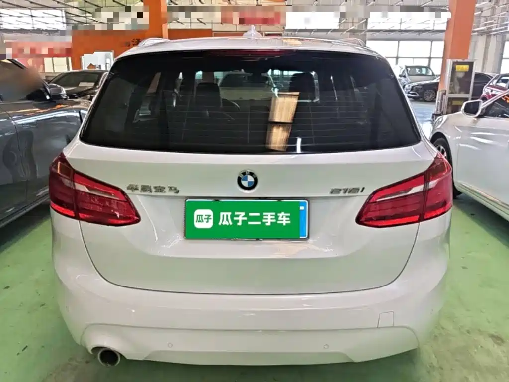 BMW 2 Series Active Tourer — фото 5