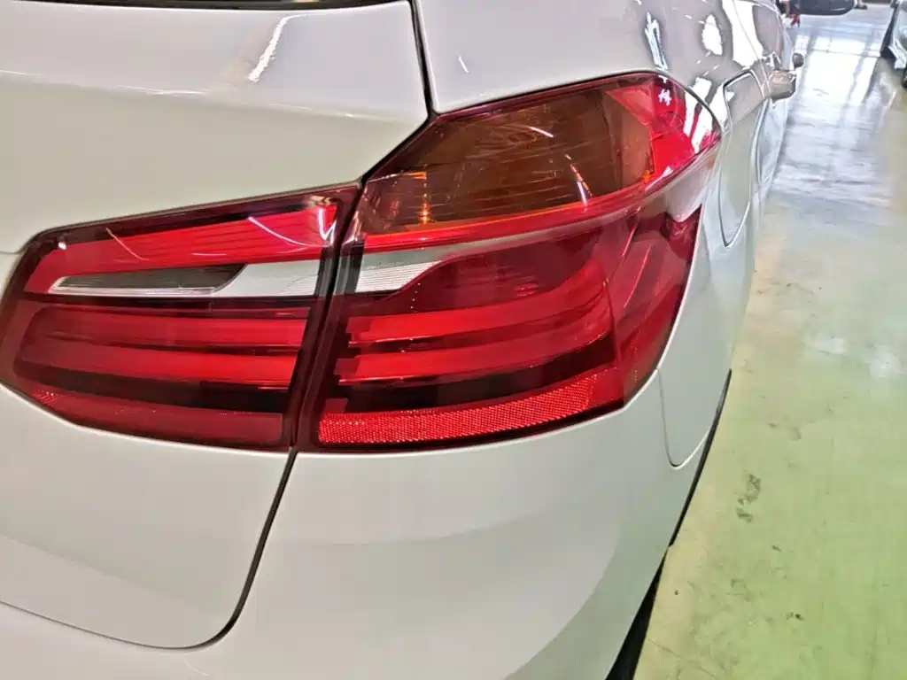 BMW 2 Series Active Tourer — фото 7
