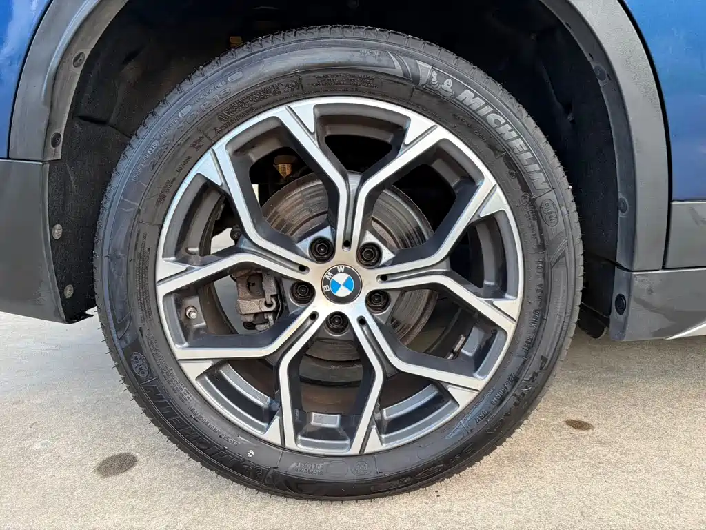 BMW X1 — фото 21