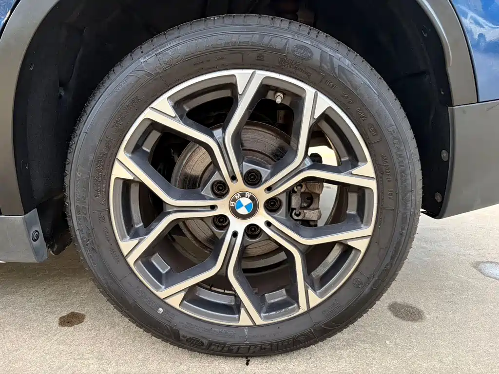BMW X1 — фото 22