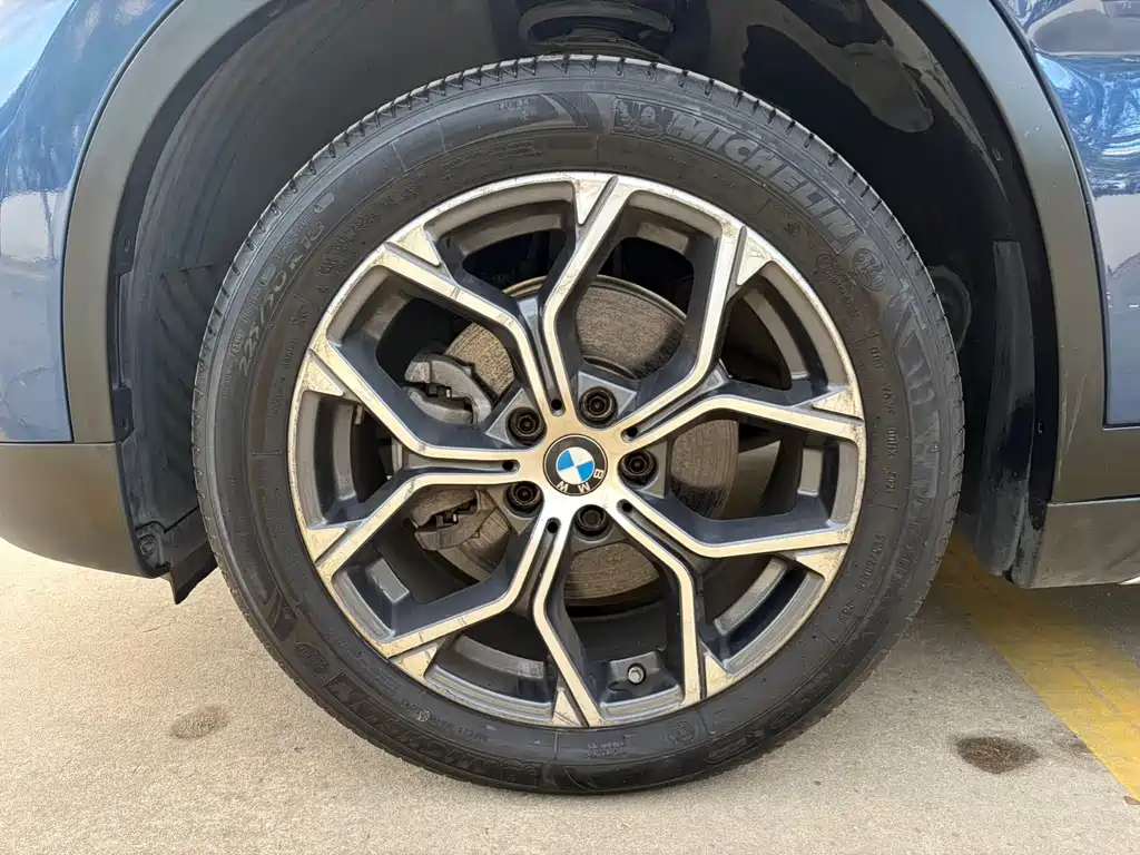 BMW X1 — фото 23