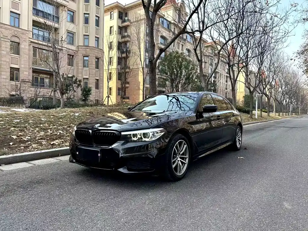 BMW 5 Series — фото 3