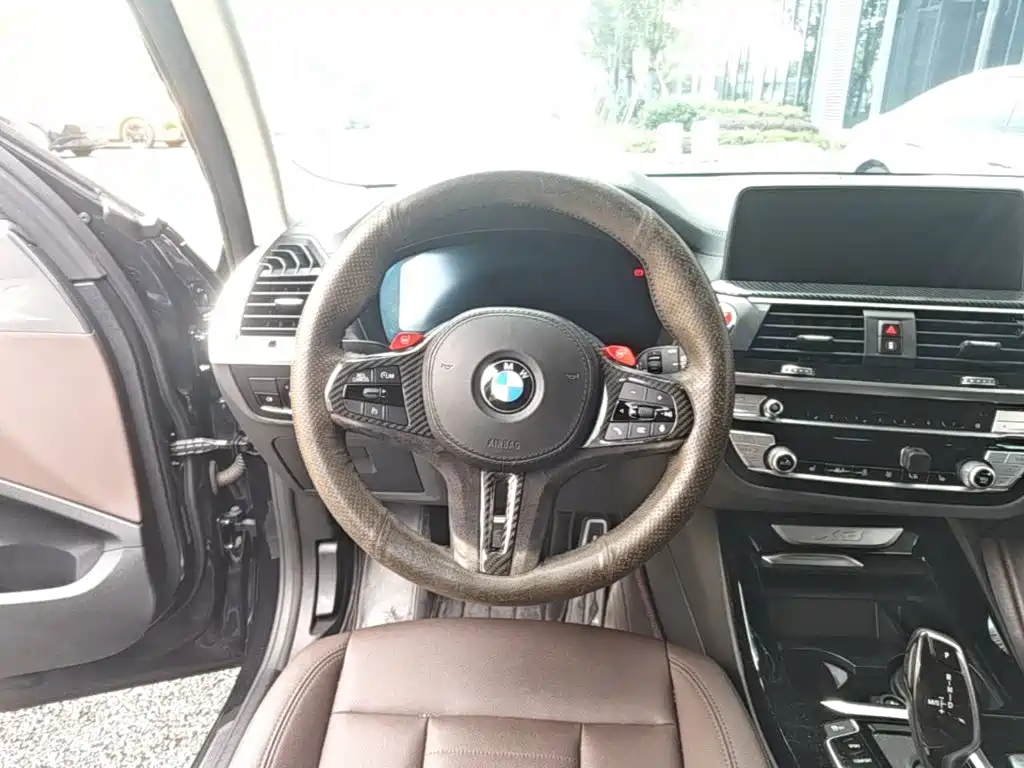 BMW X3 — фото 10