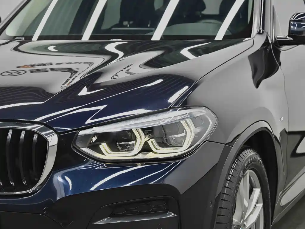 BMW X3 — фото 19
