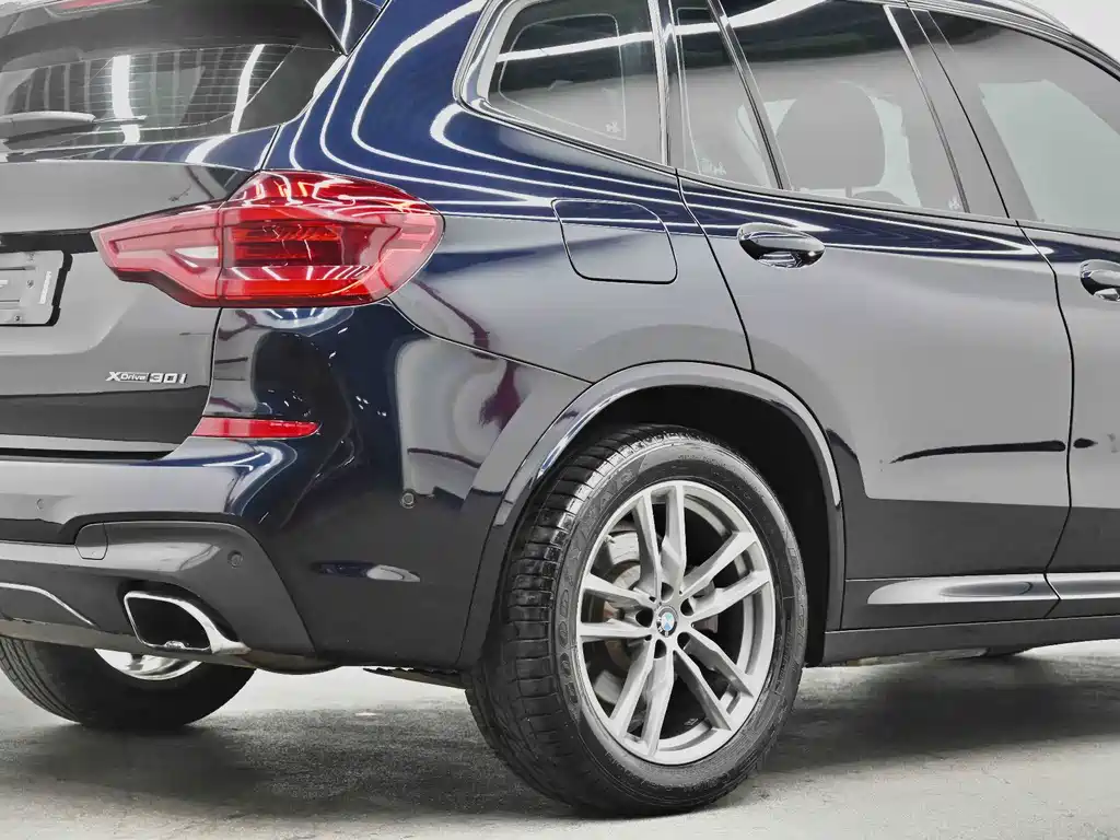 BMW X3 — фото 20