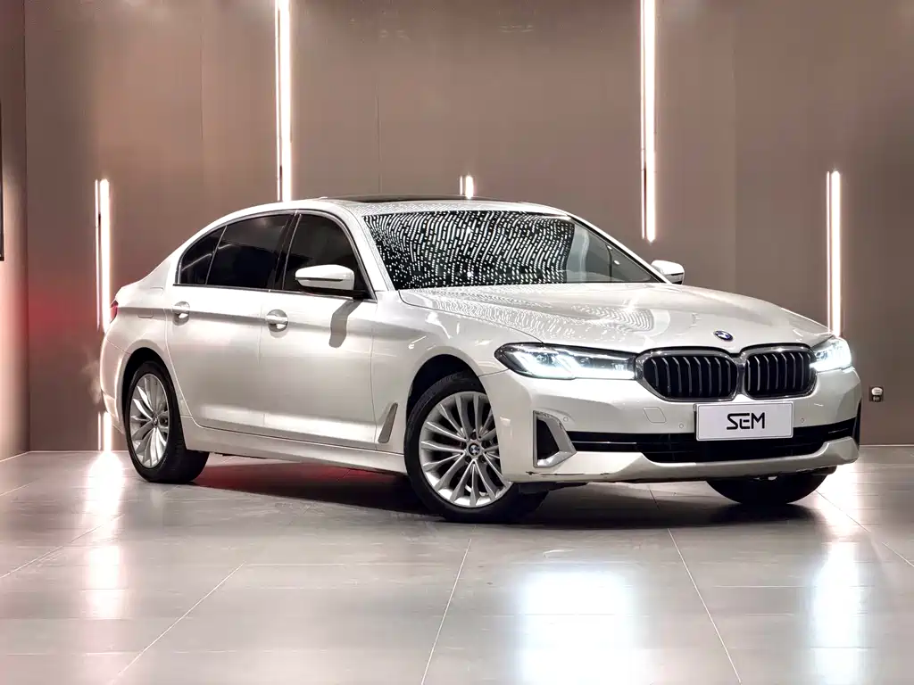 BMW 5 Series — фото 3