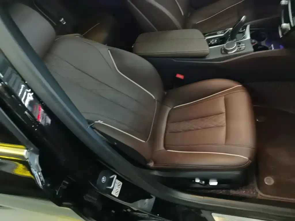 BMW 5 Series New Energy — фото 24