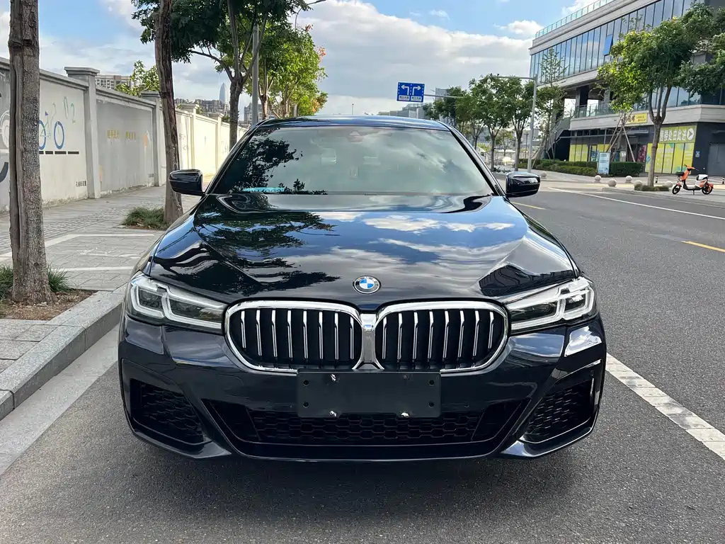 BMW 5 Series — фото 2