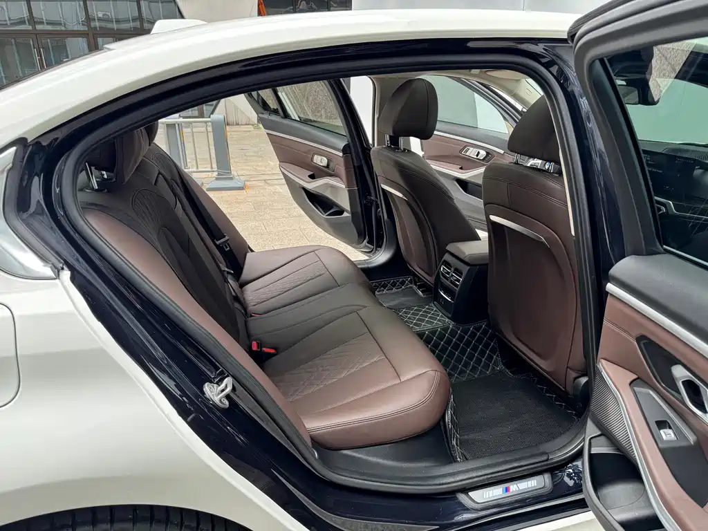 BMW 3 Series — фото 14