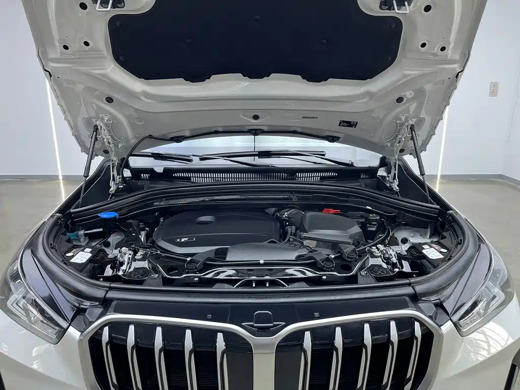 BMW X1 — фото 32