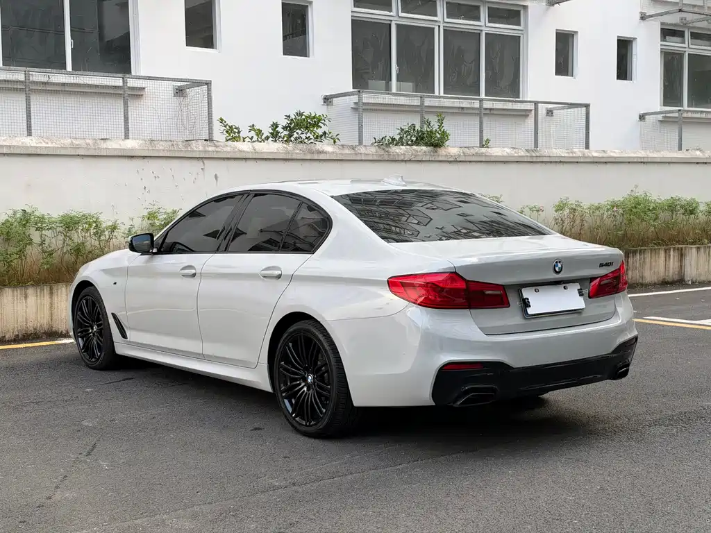 BMW 5 Series (Import) — фото 10