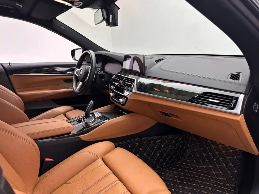 BMW 6 Series GT — фото 11