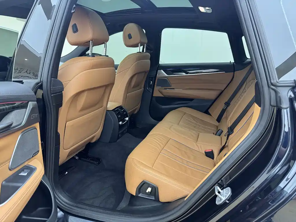 BMW 6 Series GT — фото 9