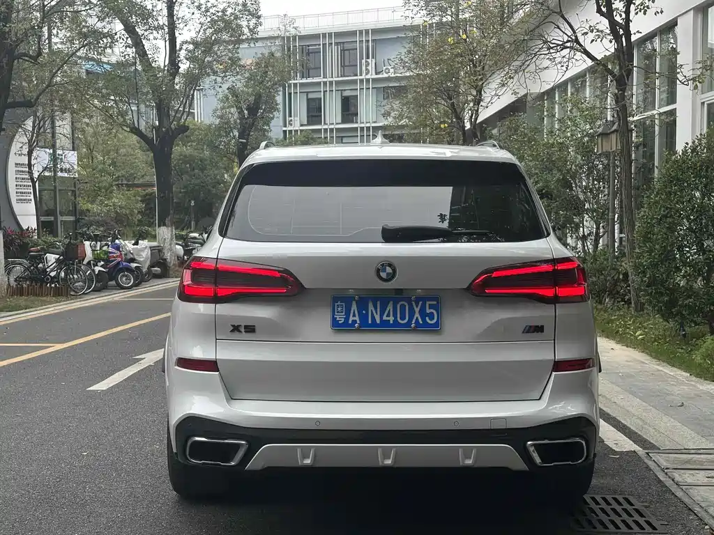 BMW X5 (Import) — фото 4