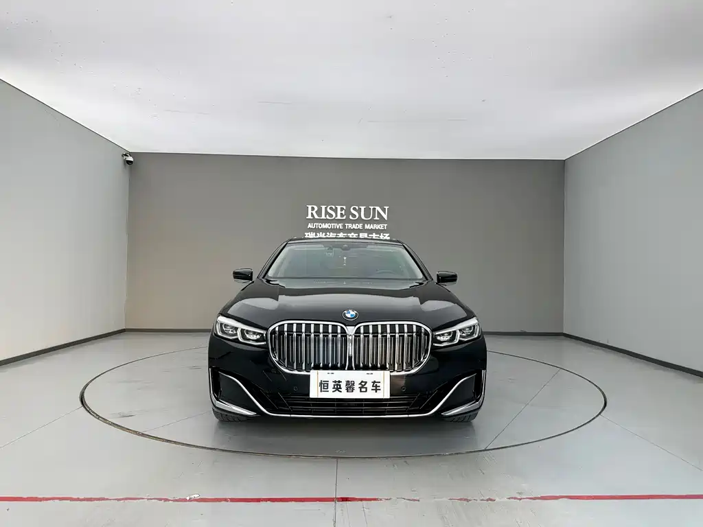 BMW 7 Series — фото 2