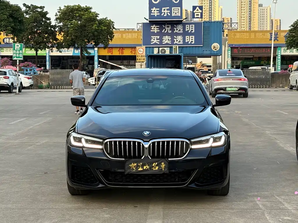 BMW 5 Series — фото 2