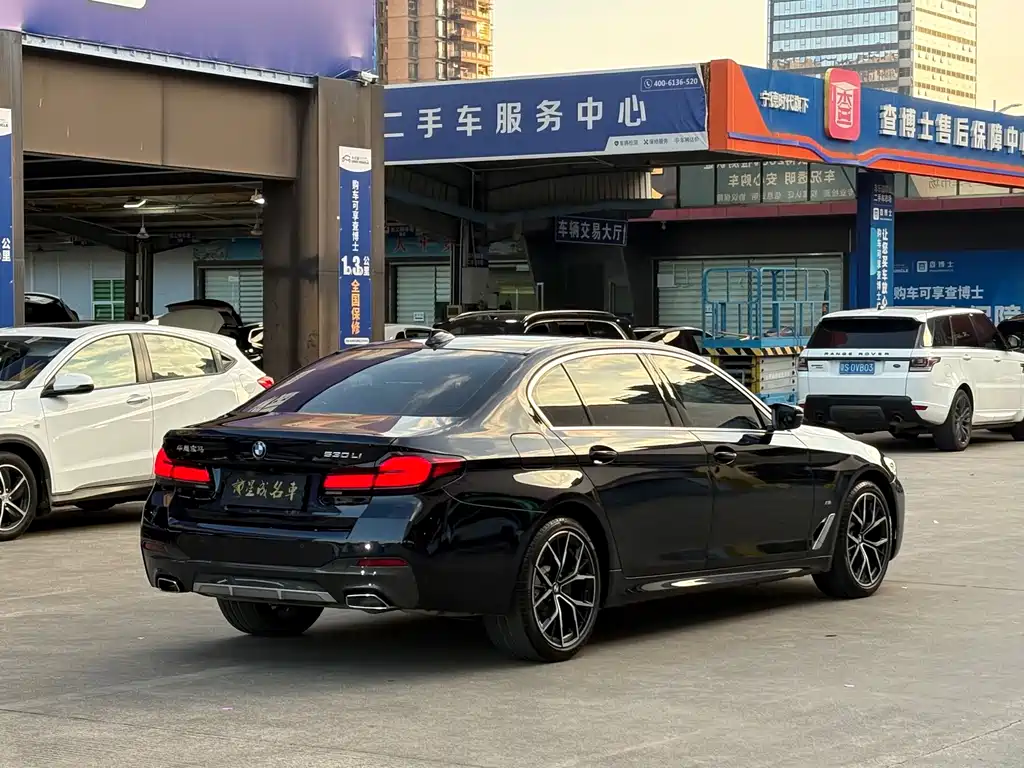 BMW 5 Series — фото 18